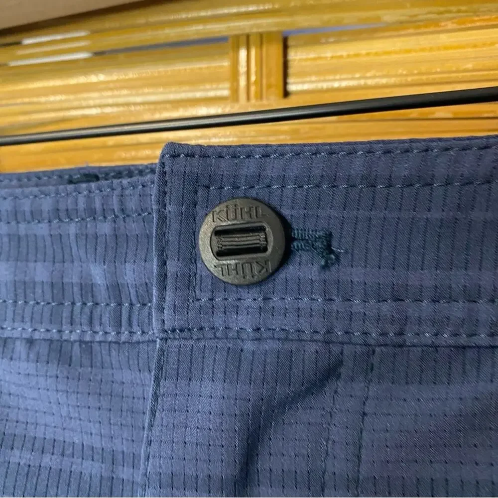 Kuhl Navy Blue shorts outdoors hiking camping fishing recreation size 40 men